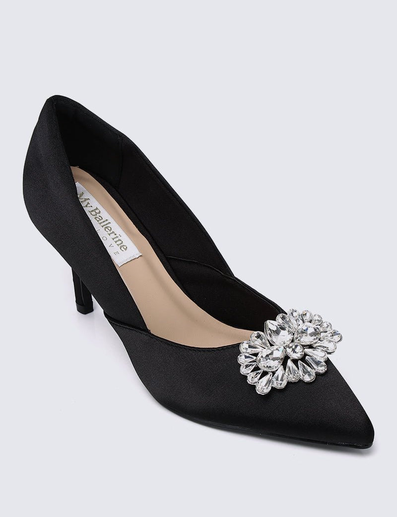 Adelyn Comfy Pumps In Black - myballerine