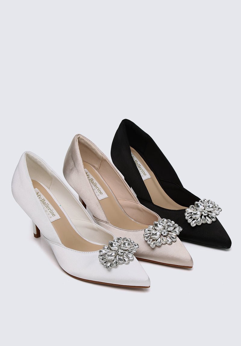 Adelyn Comfy Pumps In Champagne - myballerine