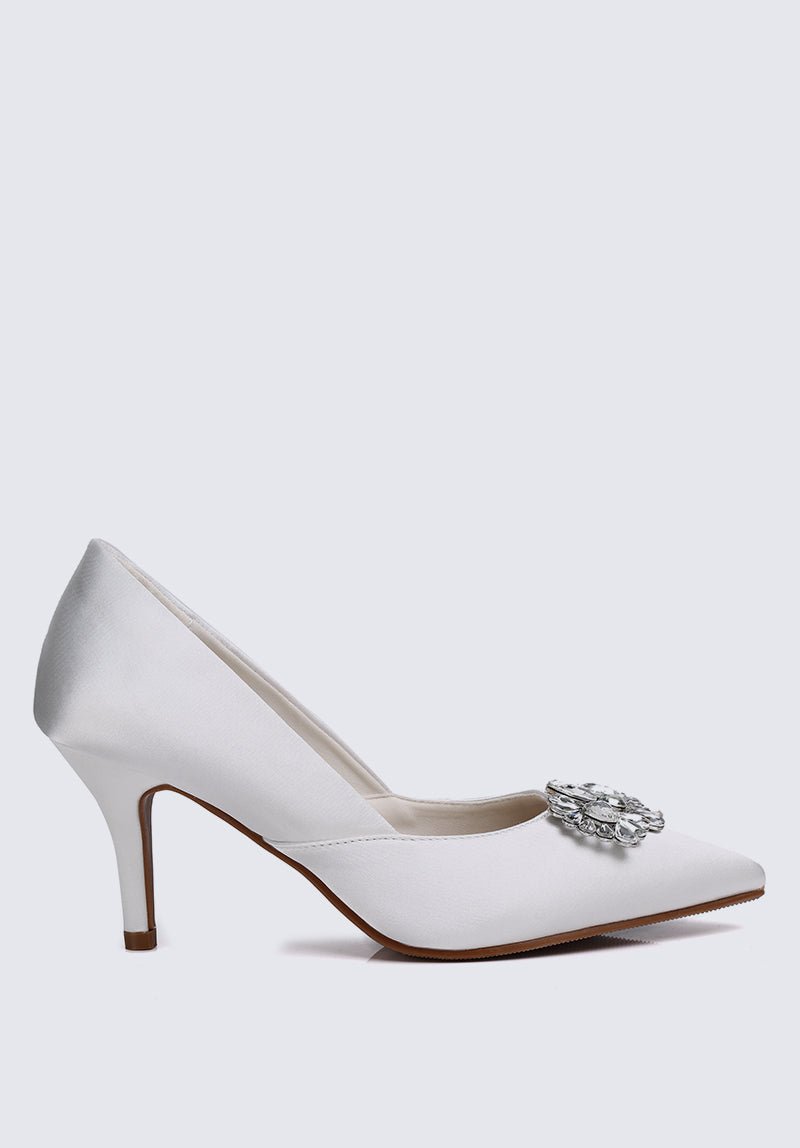 Adelyn Comfy Pumps In Ivory - myballerine