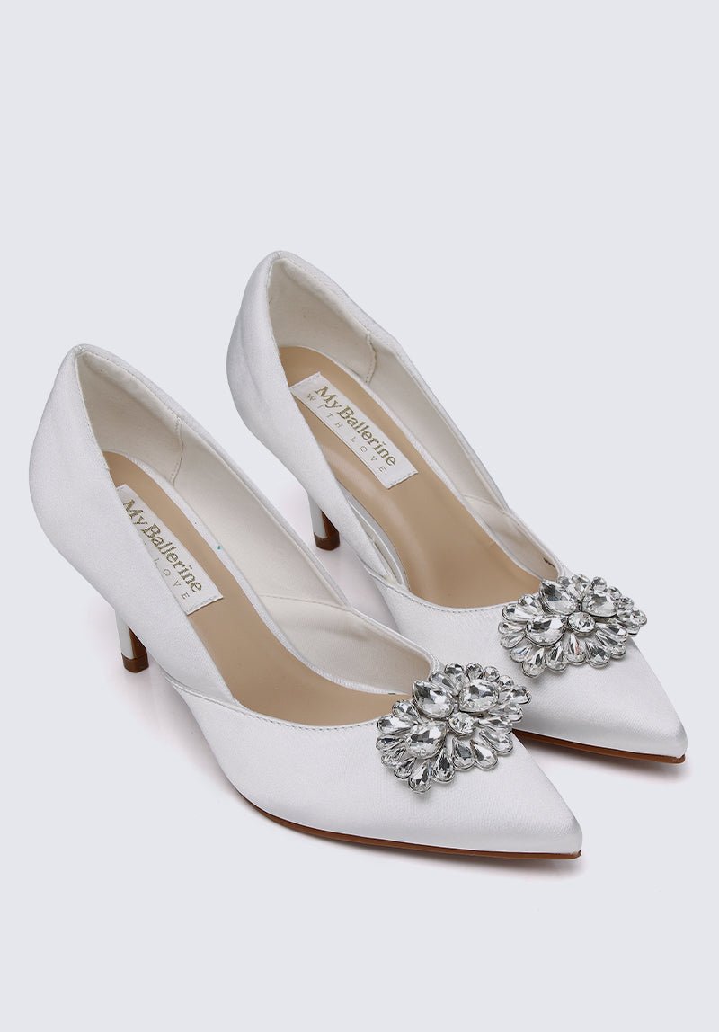 Adelyn Comfy Pumps In Ivory - myballerine