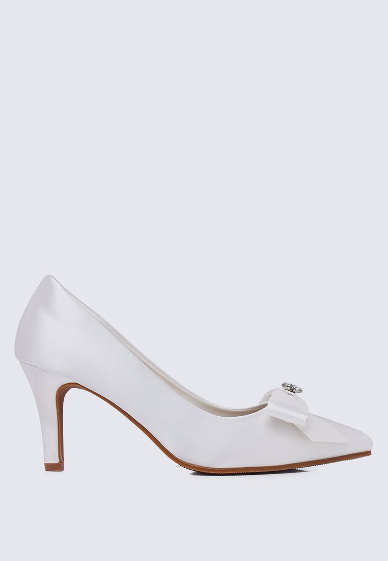 Alexandria Comfy Pumps In Ivory - myballerine