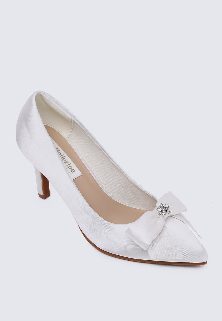 Alexandria Comfy Pumps In Ivory - myballerine