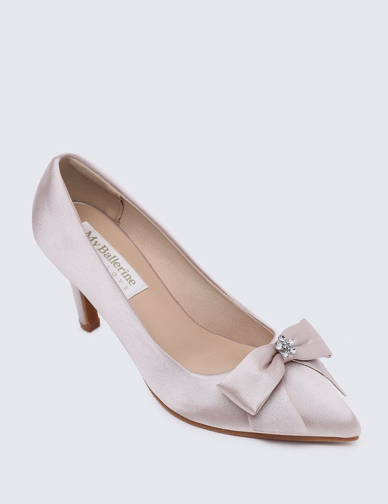 Alexandria Comfy Pumps In Nude - myballerine