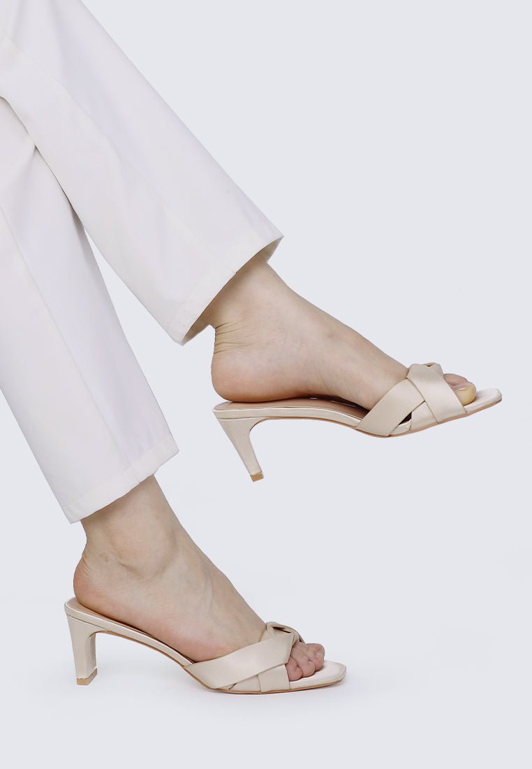 Anne Comfy Heels In Nude - myballerine