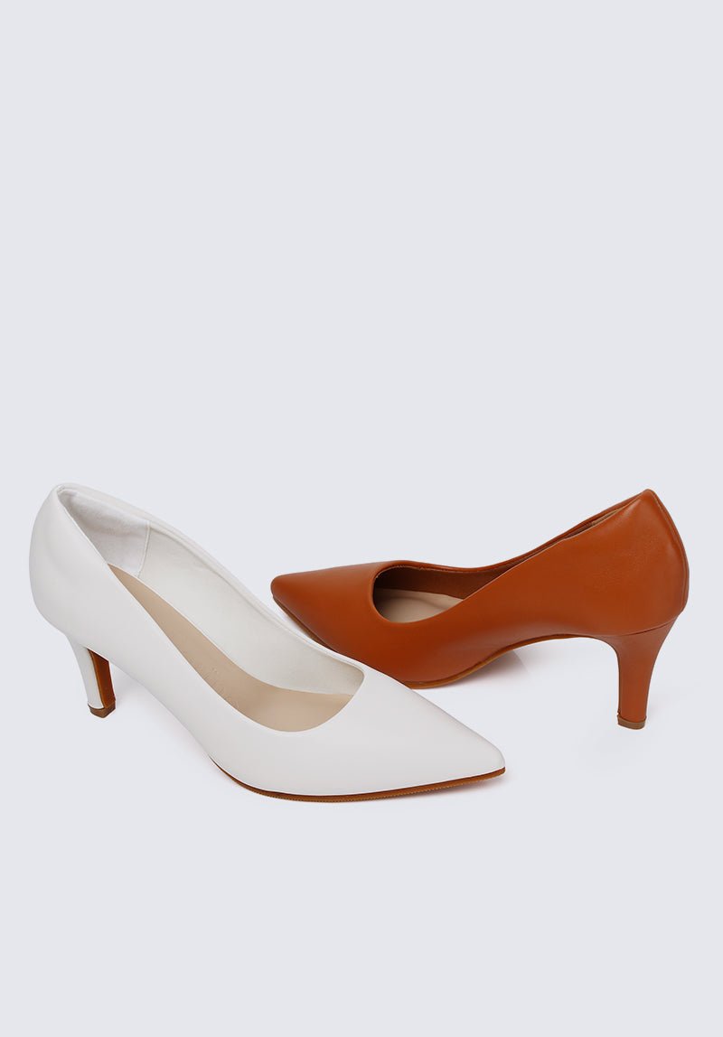 Ashley Comfy Pumps In Off White - myballerine