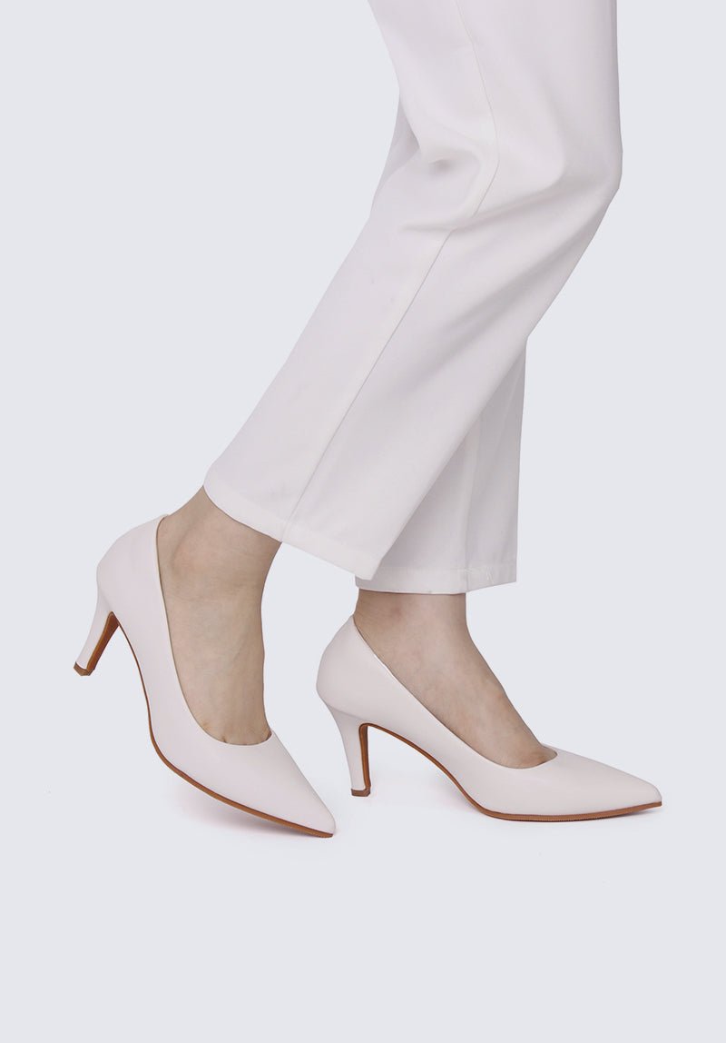 Ashley Comfy Pumps In Off White - myballerine