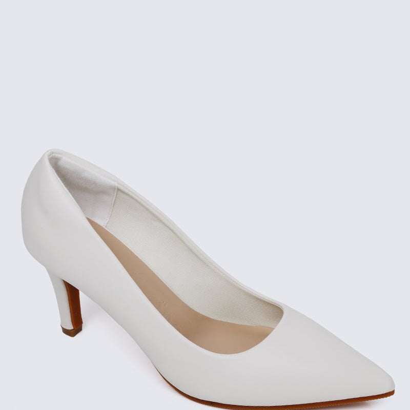 Ashley Comfy Pumps In Off White - myballerine