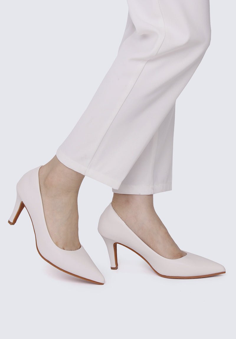 Ashley Comfy Pumps In Off White - myballerine