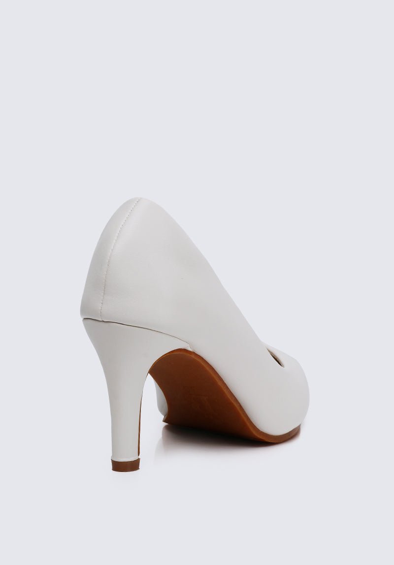 Ashley Comfy Pumps In Off White - myballerine