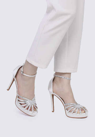 Dulce Comfy Heels In IvoryShoes - myballerine