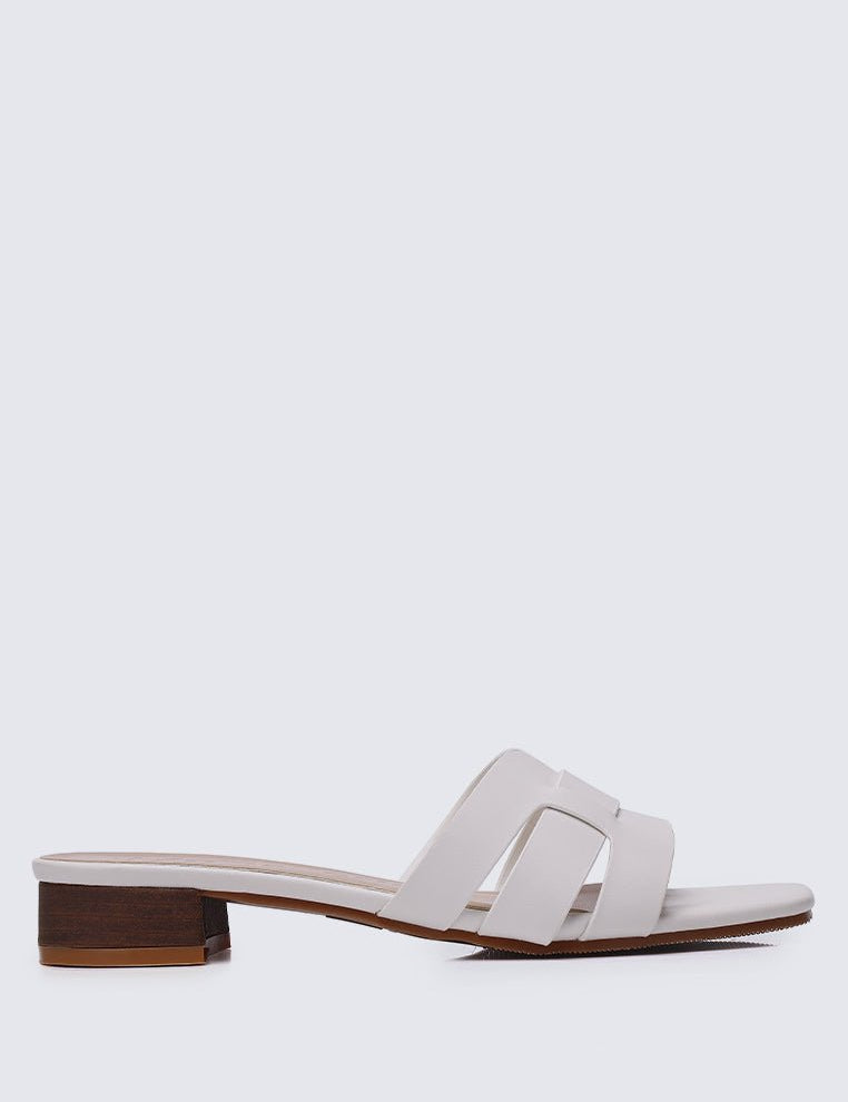 Isla Comfy Sandals In Off WhiteShoes - myballerine