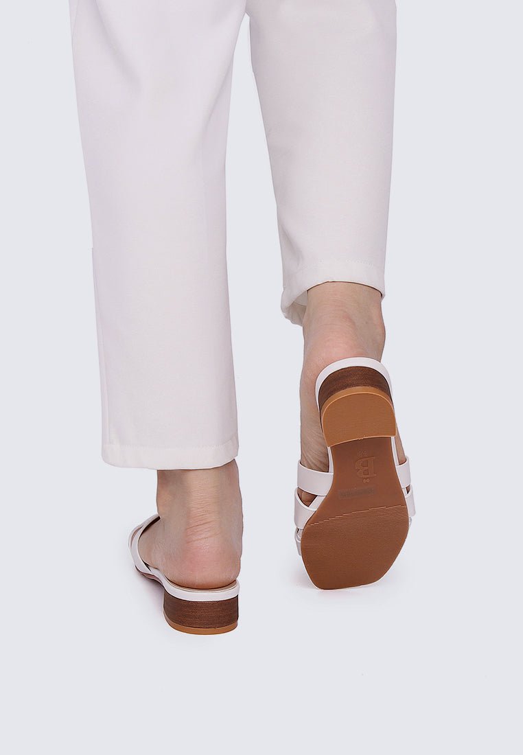 Isla Comfy Sandals In Off WhiteShoes - myballerine