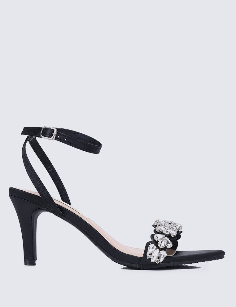 Liliana Comfy Heels In Black - myballerine