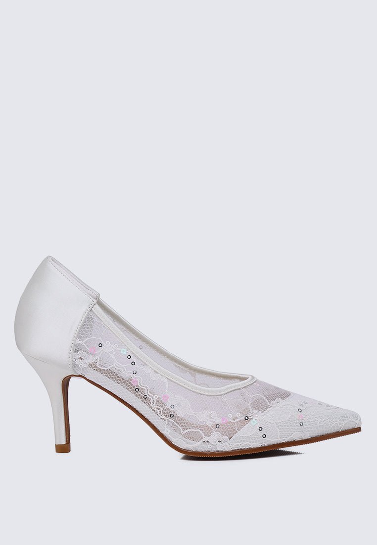 Lucie Comfy Pumps In White - myballerine