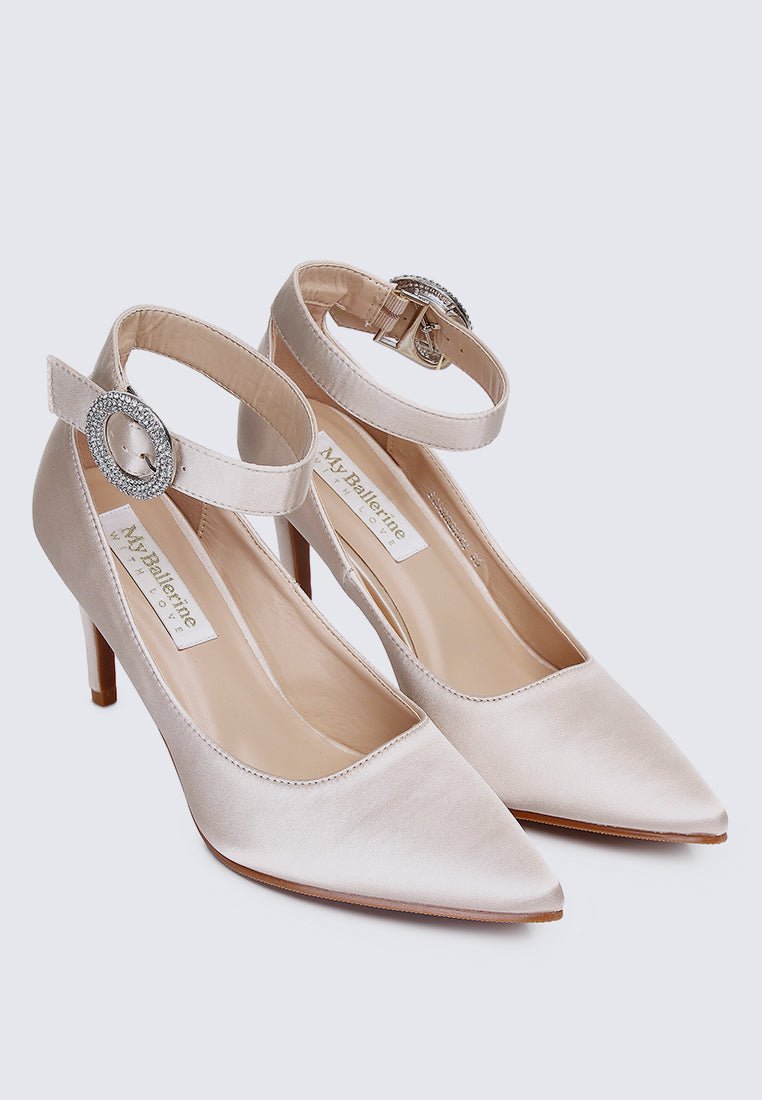 Lyla Comfy Pumps In ChampagneShoes - myballerine