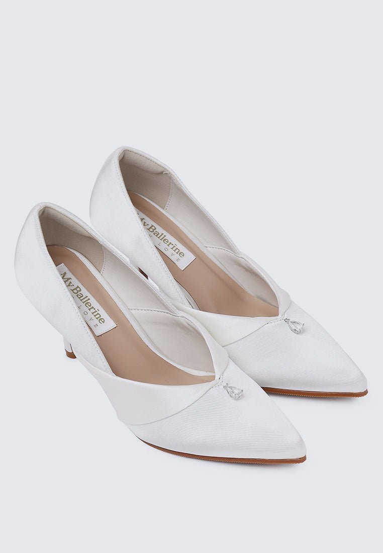 Rosaline Comfy Pumps In Off White - myballerine