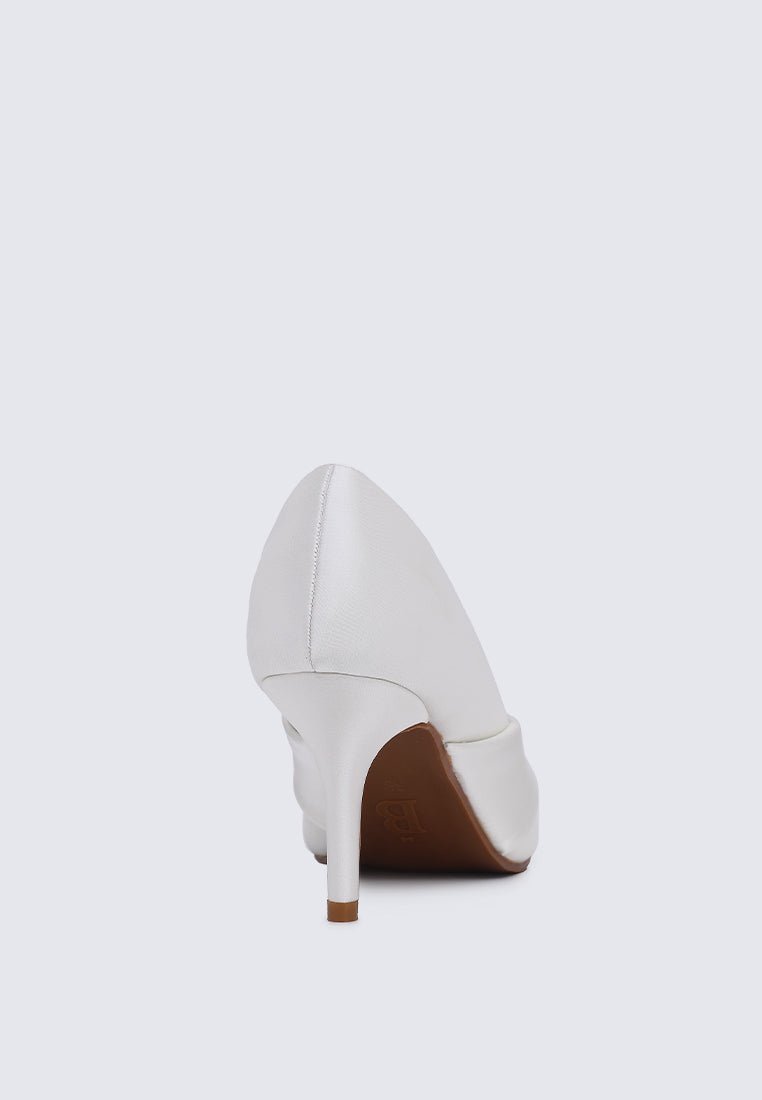 Rosaline Comfy Pumps In Off White - myballerine