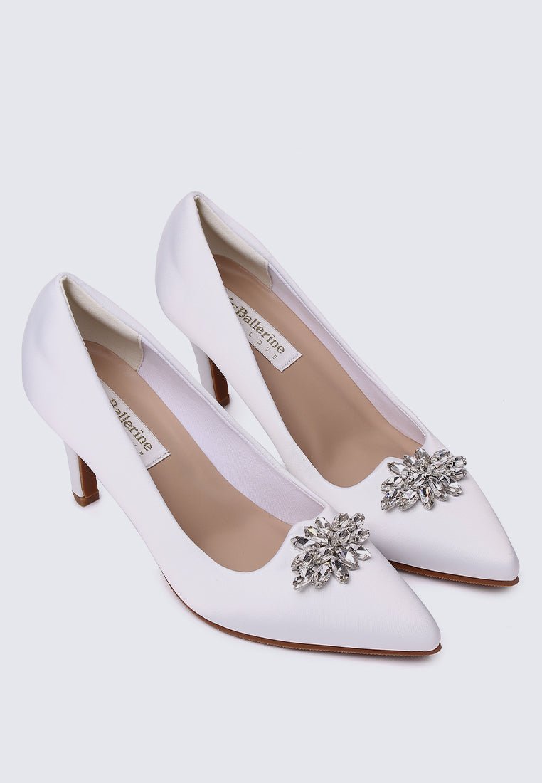 Stacy Comfy Pumps In IvoryShoes - myballerine