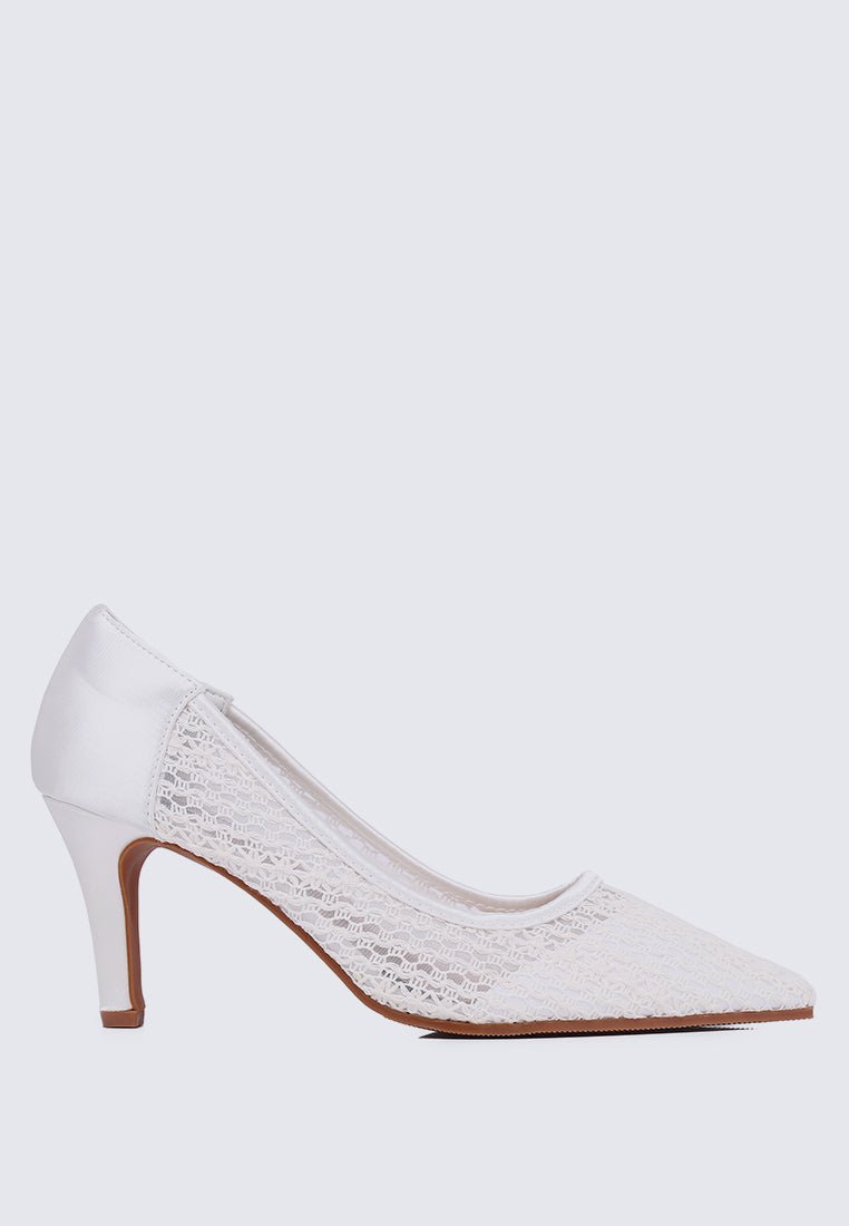 Zayla Comfy Pumps In Off White - myballerine