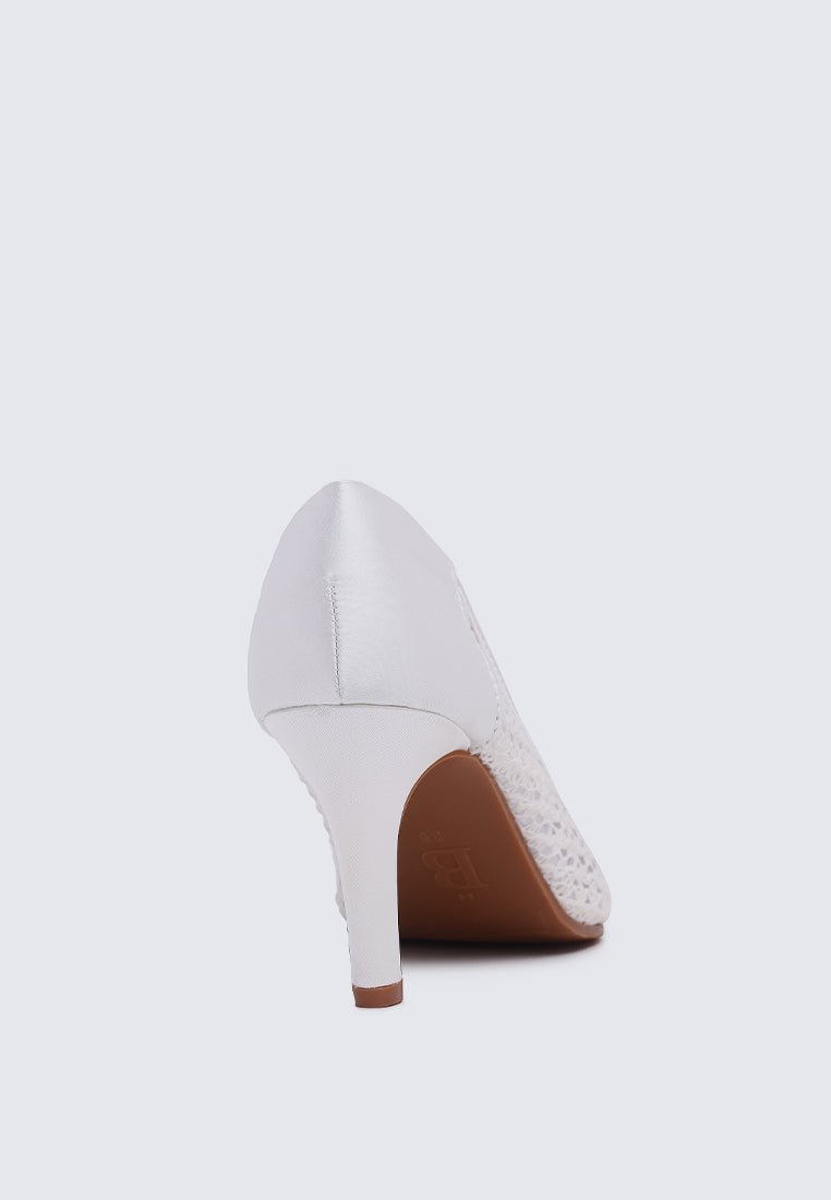 Zayla Comfy Pumps In Off White - myballerine